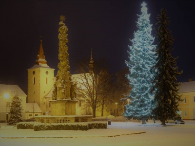 Vánoční náměstí • Christmas Time In Bakov • Рождественские дни в Бакове